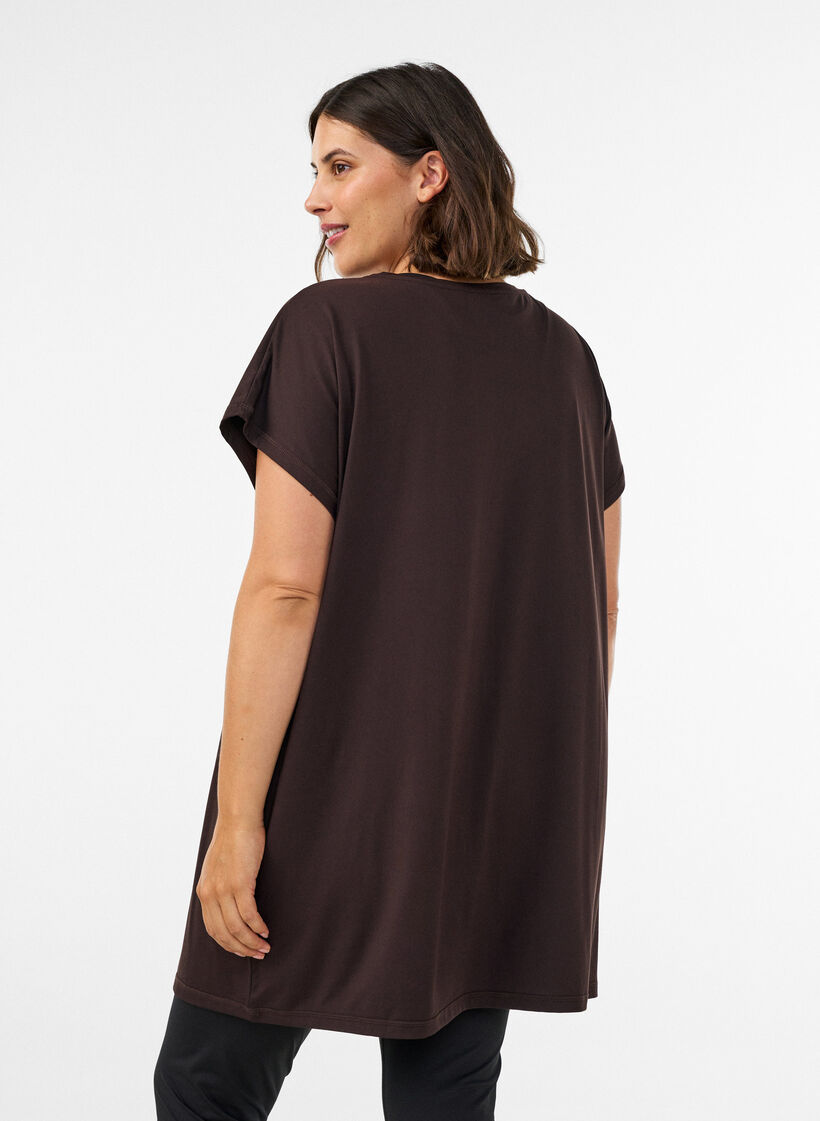 Long training t-shirt, Brown, Model image number 2