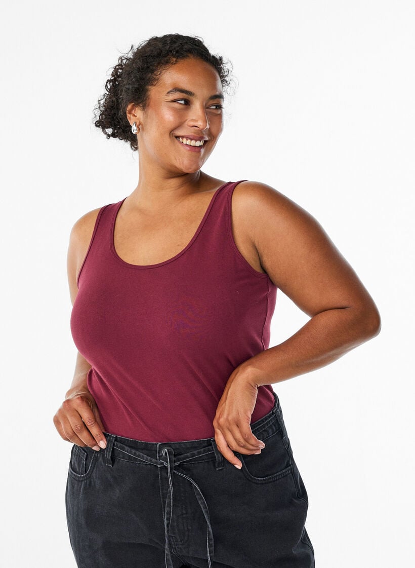 Solid color basic top in cotton, Dark Bordeaux, Model image number 0