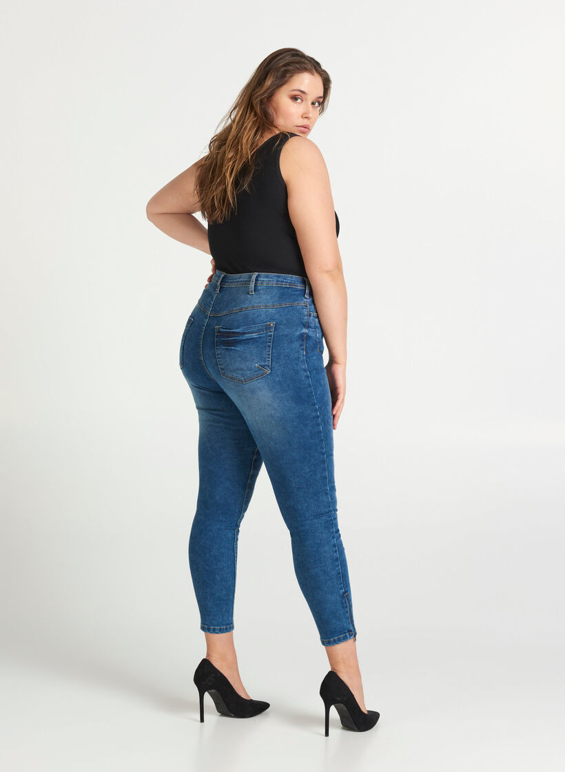 Cropped Amy jeans with a zip, Blue, Model image number 2