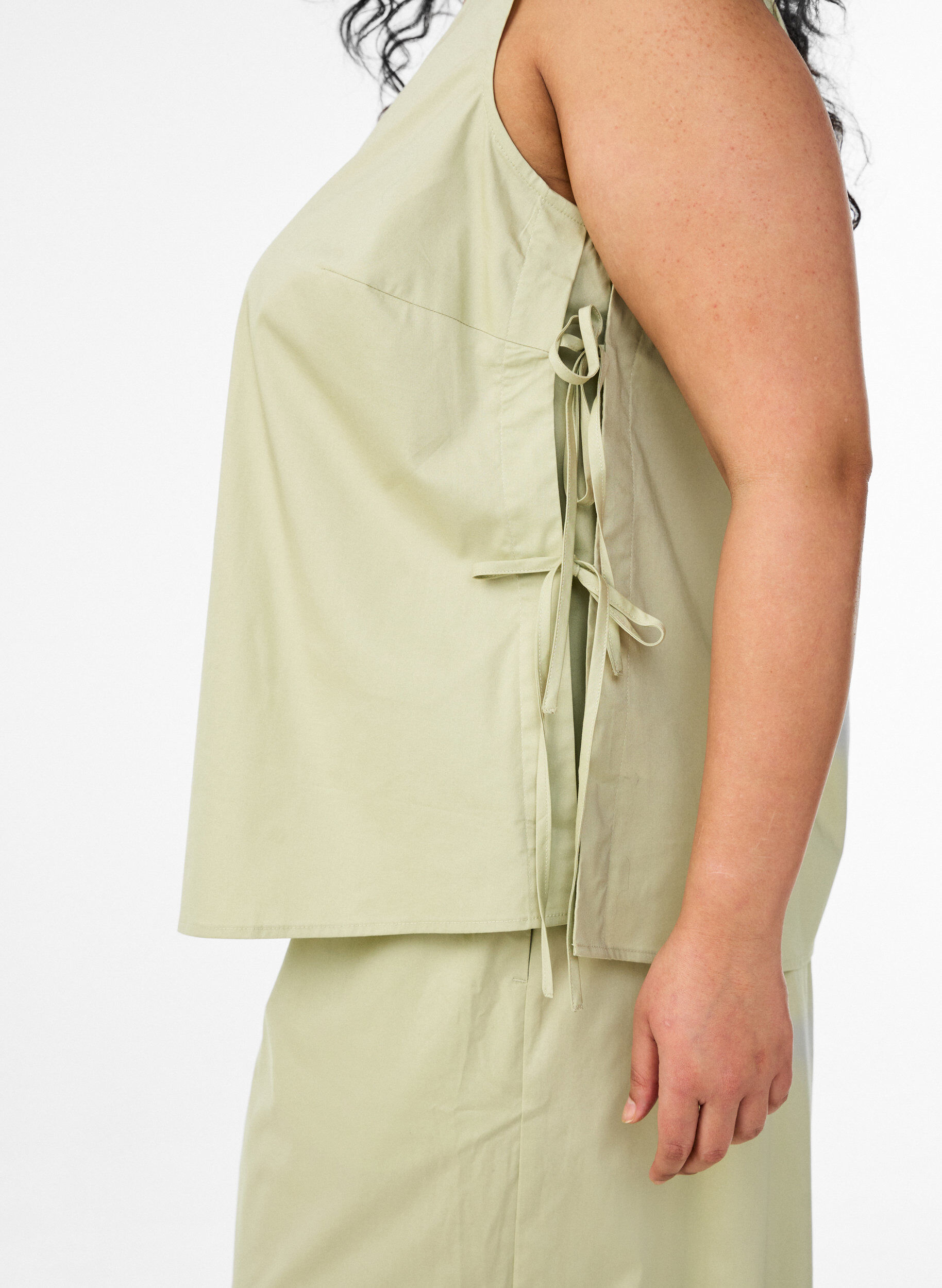 Zizzifashion Sleeveless top with tie detail at the sides, Green, Model image number 3