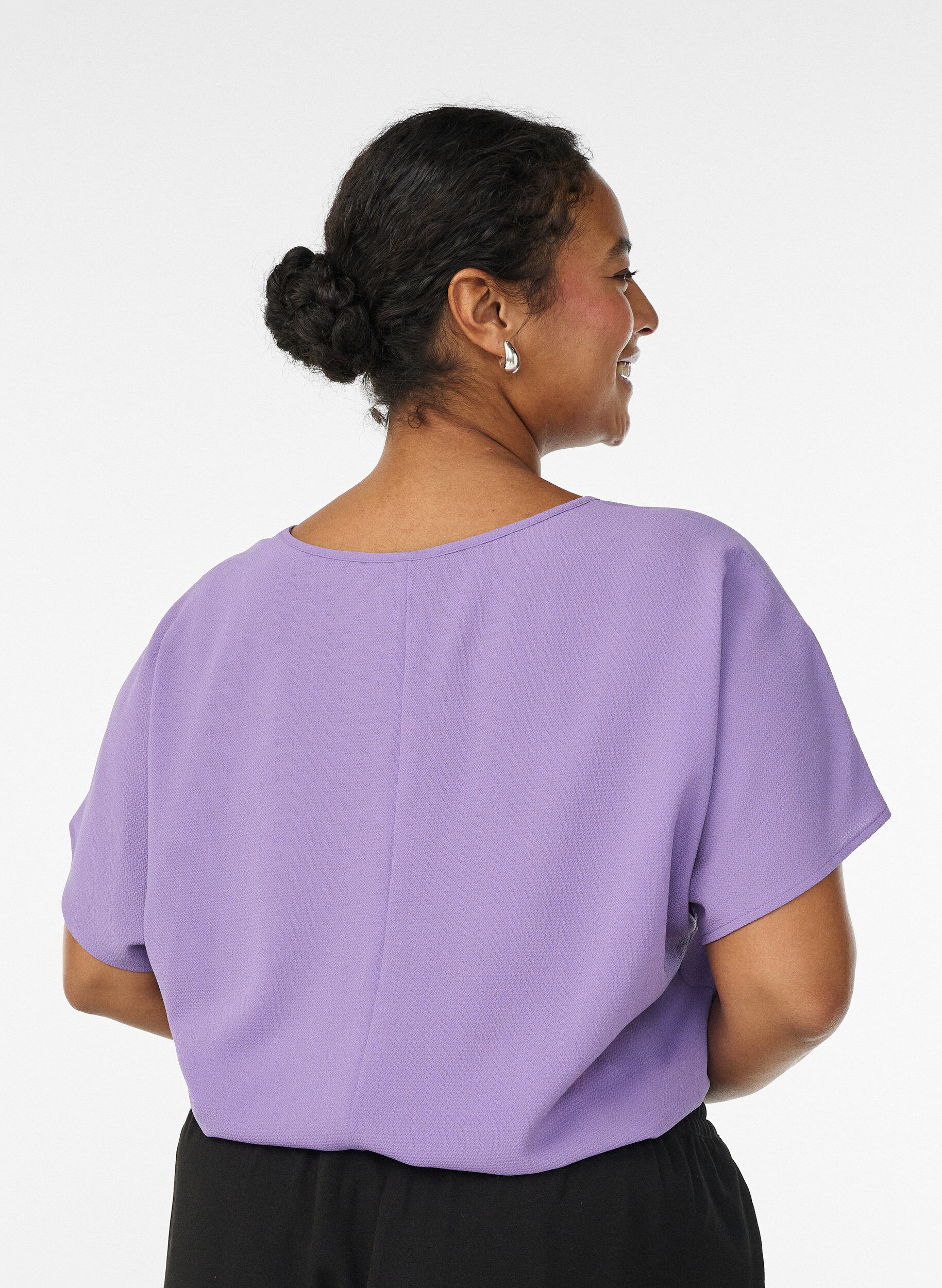 Zizzifashion Blouse with short sleeves and a round neckline, Purple, Model image number 2