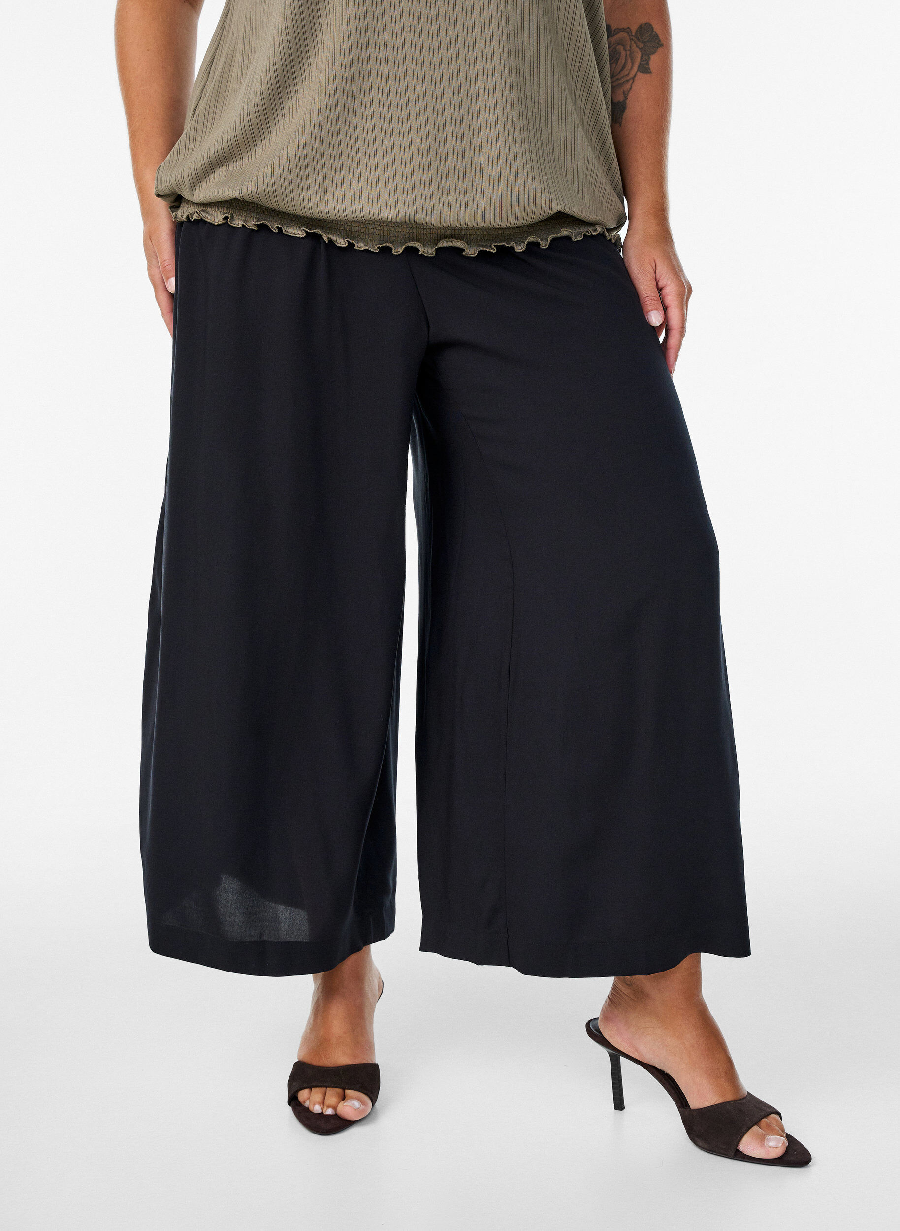 ZizzifashionCulottes in viscose with a high waist and wide legs, Black, Model image number 2