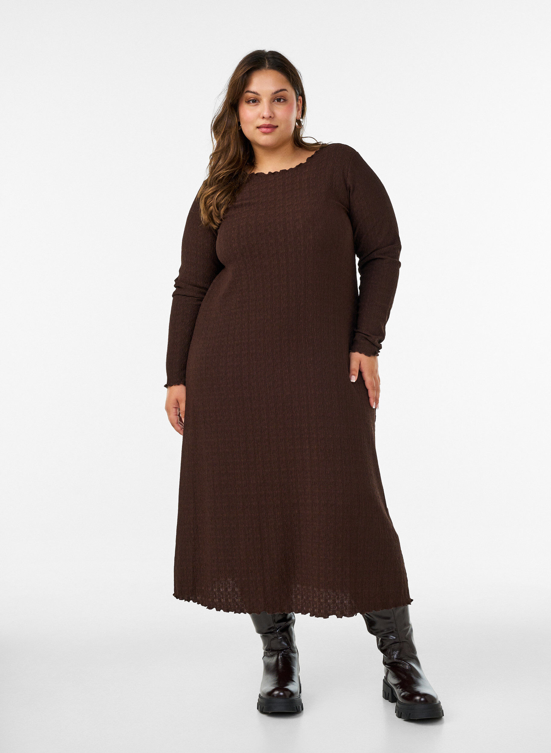ZizzifashionMidi dress with a wavy texture and long sleeves, Brown, Model image number 1