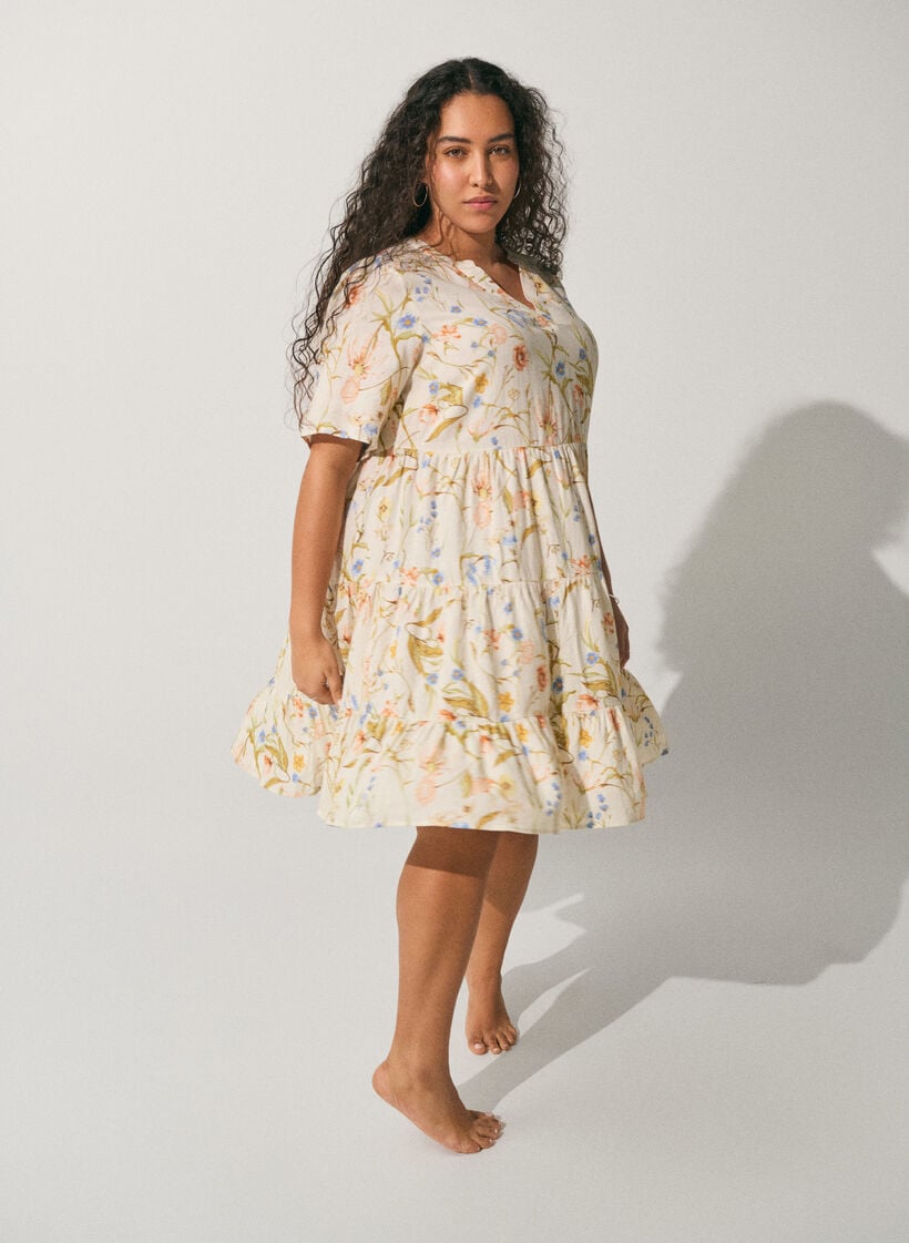 Knee-length A-line dress in linen and viscose, Vanilla, Image image number 0