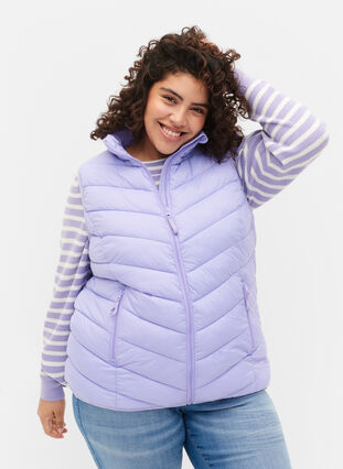 Short vest with zip and pockets, Lavender, Model image number 0