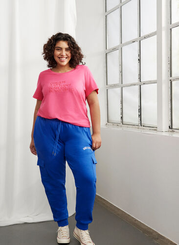 Sweatpants with cargo pockets, Dazzling Blue, Image image number 0