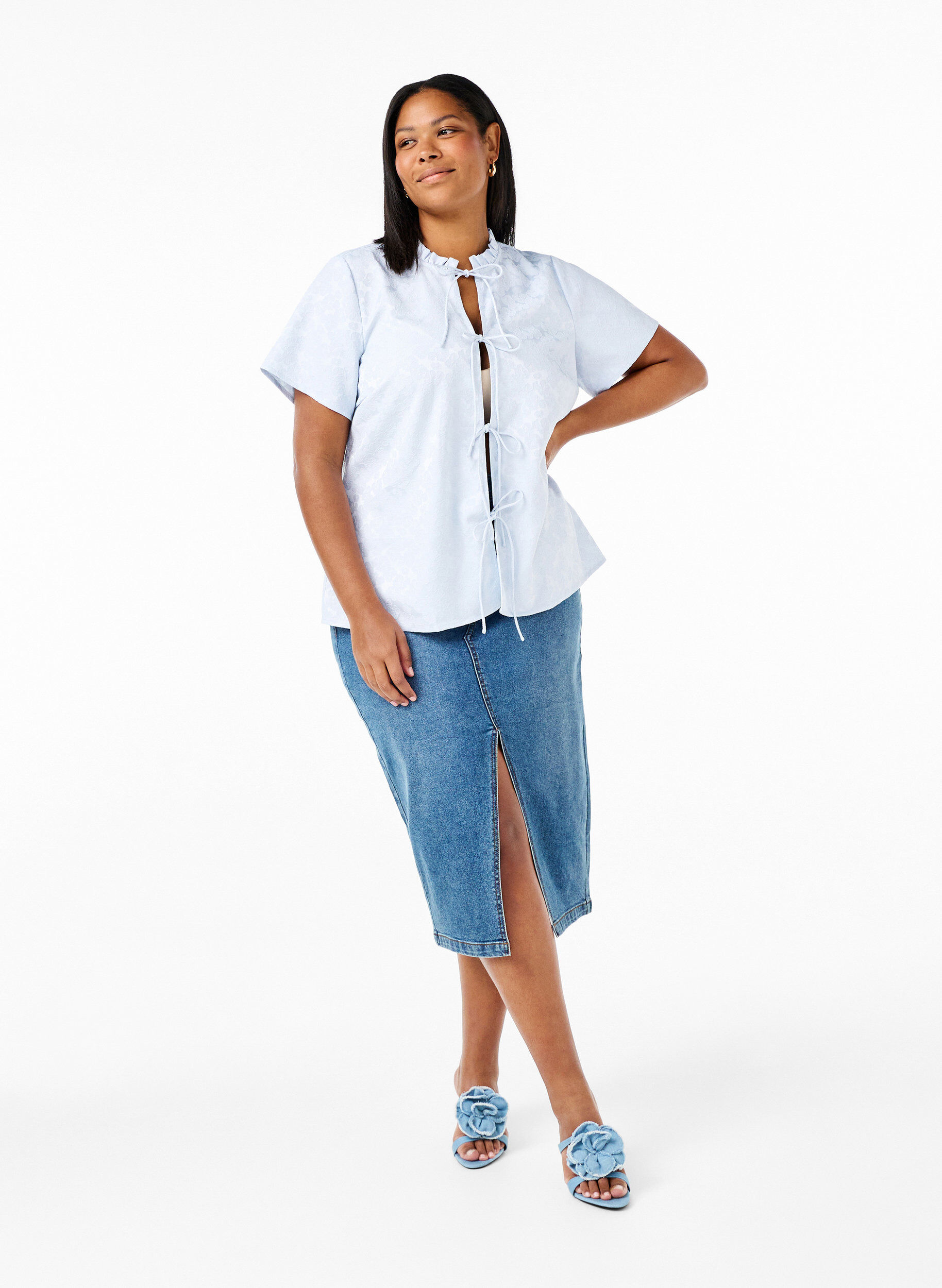 Zizzifashion Short-sleeved jacquard blouse with ties, Light Blue, Model image number 1