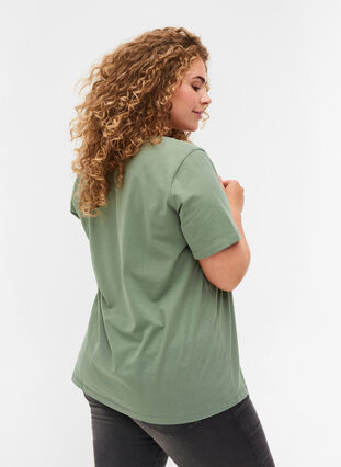 Basic t-shirt with v-neck, Agave Green, Model image number 1