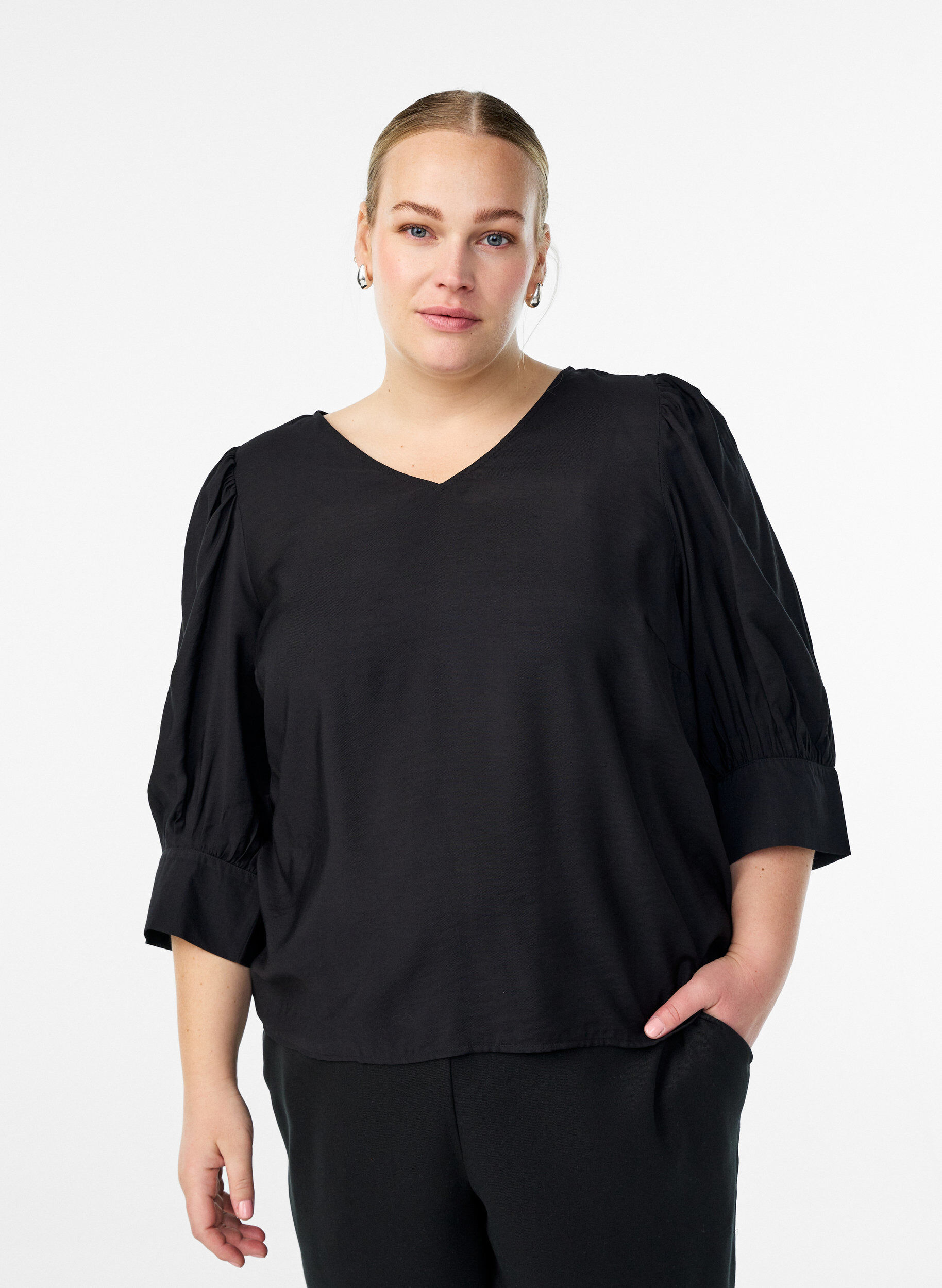 Blouse with V-neck and 3/4-sleeves, Black, Model