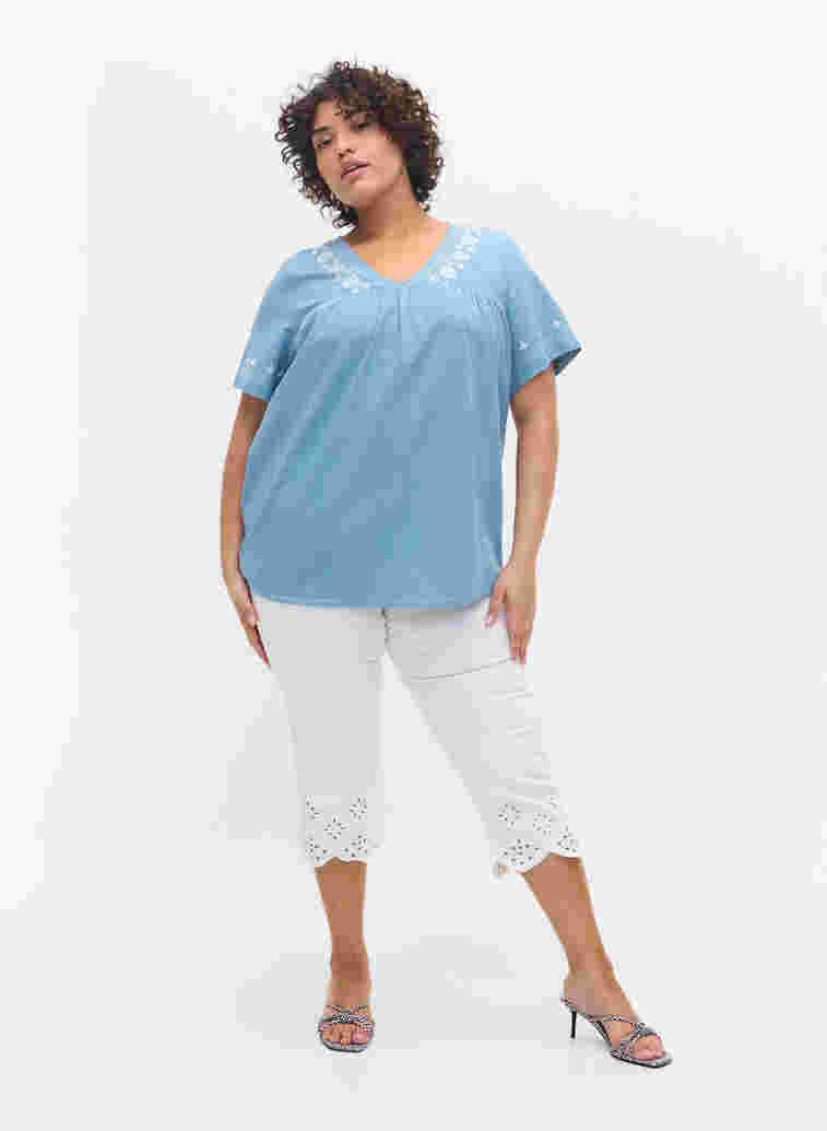 Short-sleeved blouse with embroidery, Light blue denim, Model image number 2