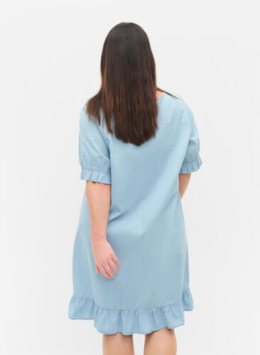 Short-sleeved denim dress in cotton, Light blue denim, Model image number 1