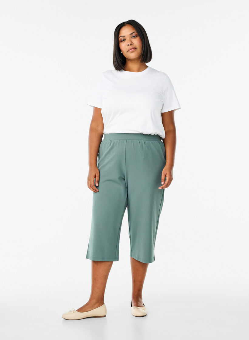 FLASH - High-waisted knickers with a loose fit, Green, Model image number 0