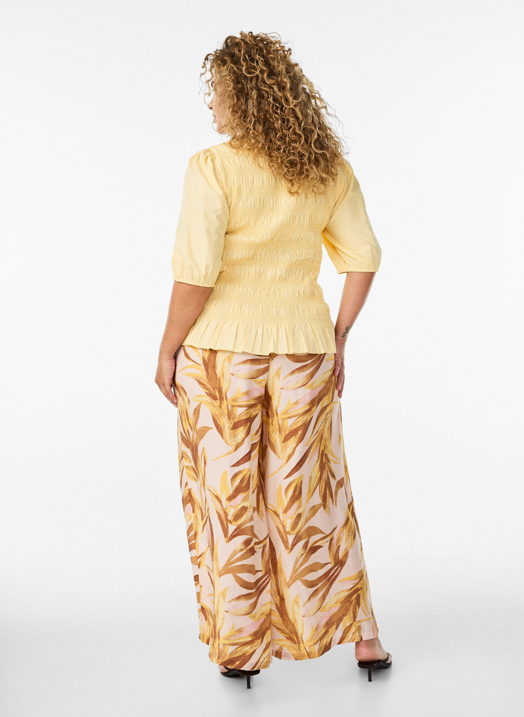 ZizzifashionWide-leg trousers with leaf print and a high elasticated waist, Yellow, Model image number 1