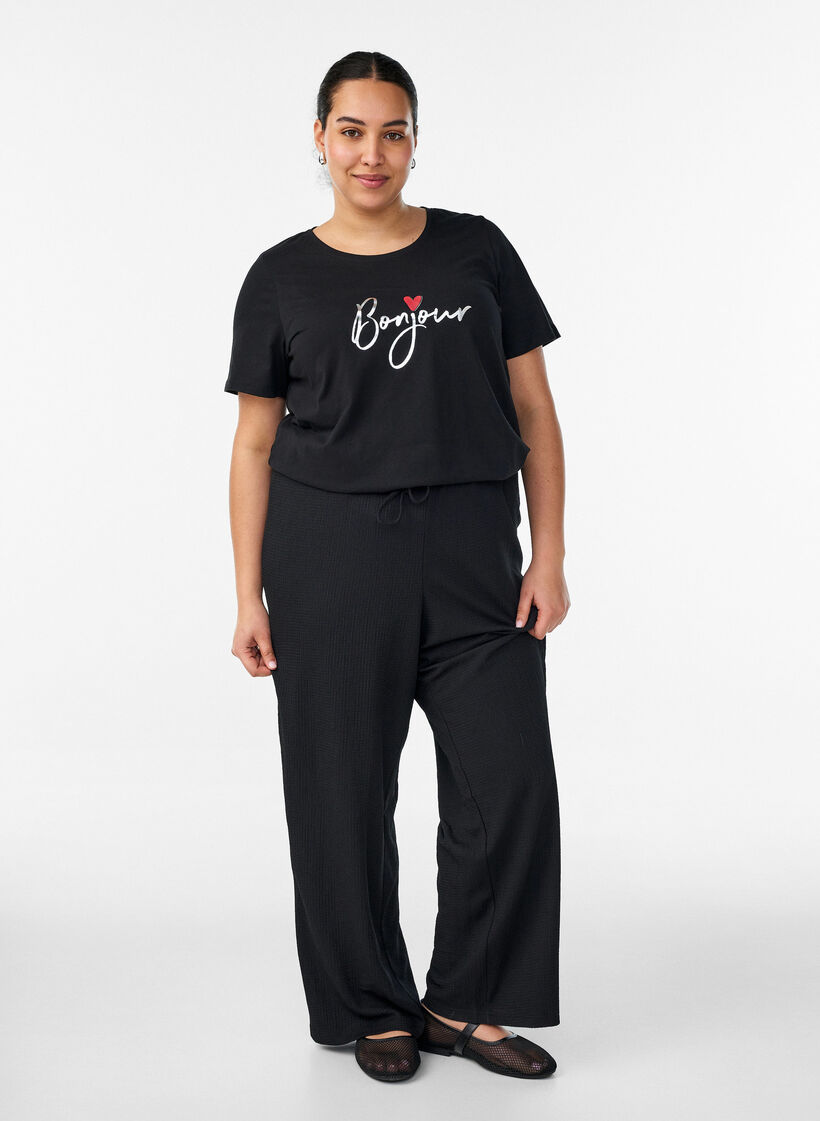 T-shirt with motif, Black, Model image number 1