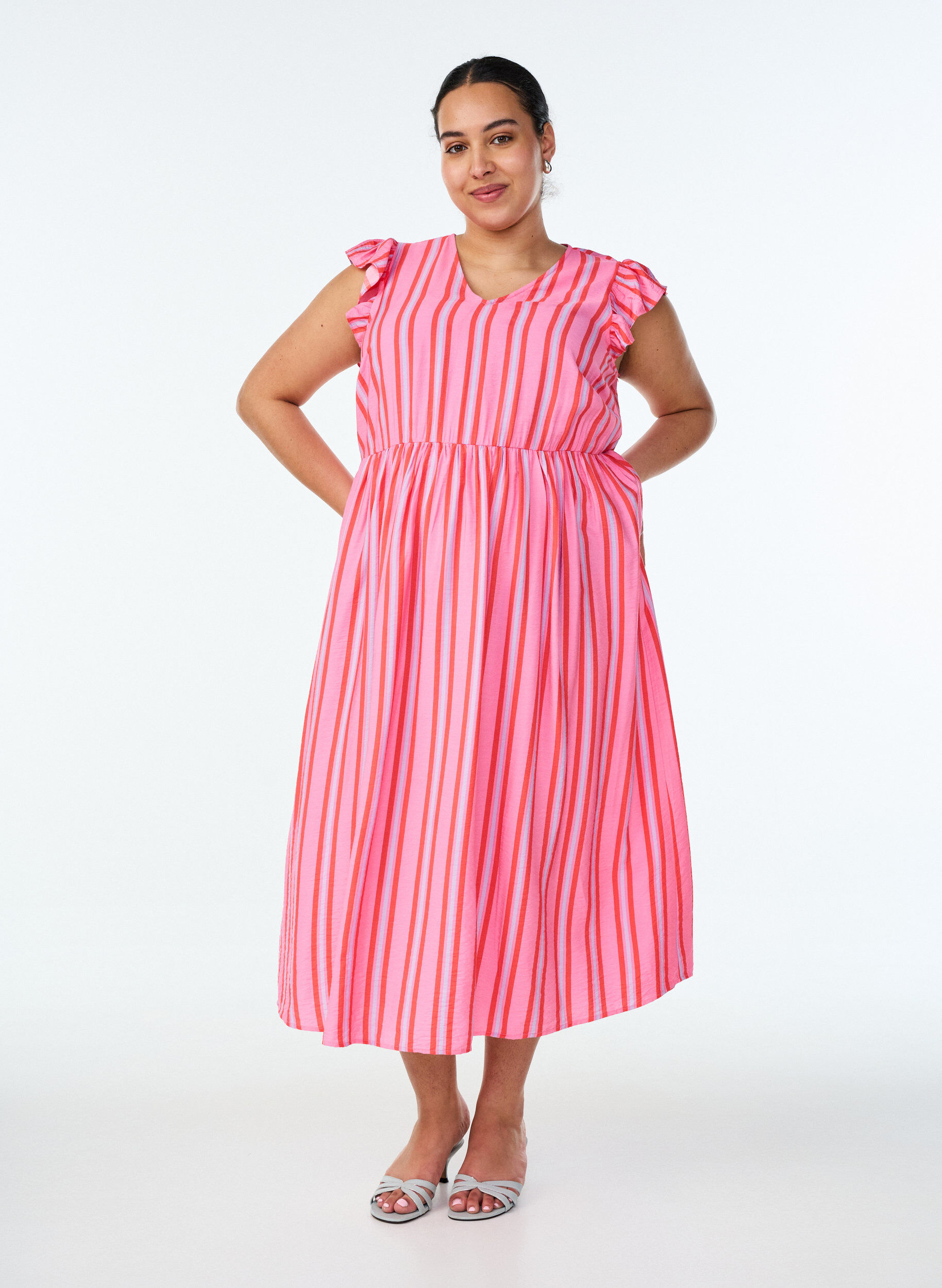 Striped midi dress with an empire cut and ruffles, Pink, Model