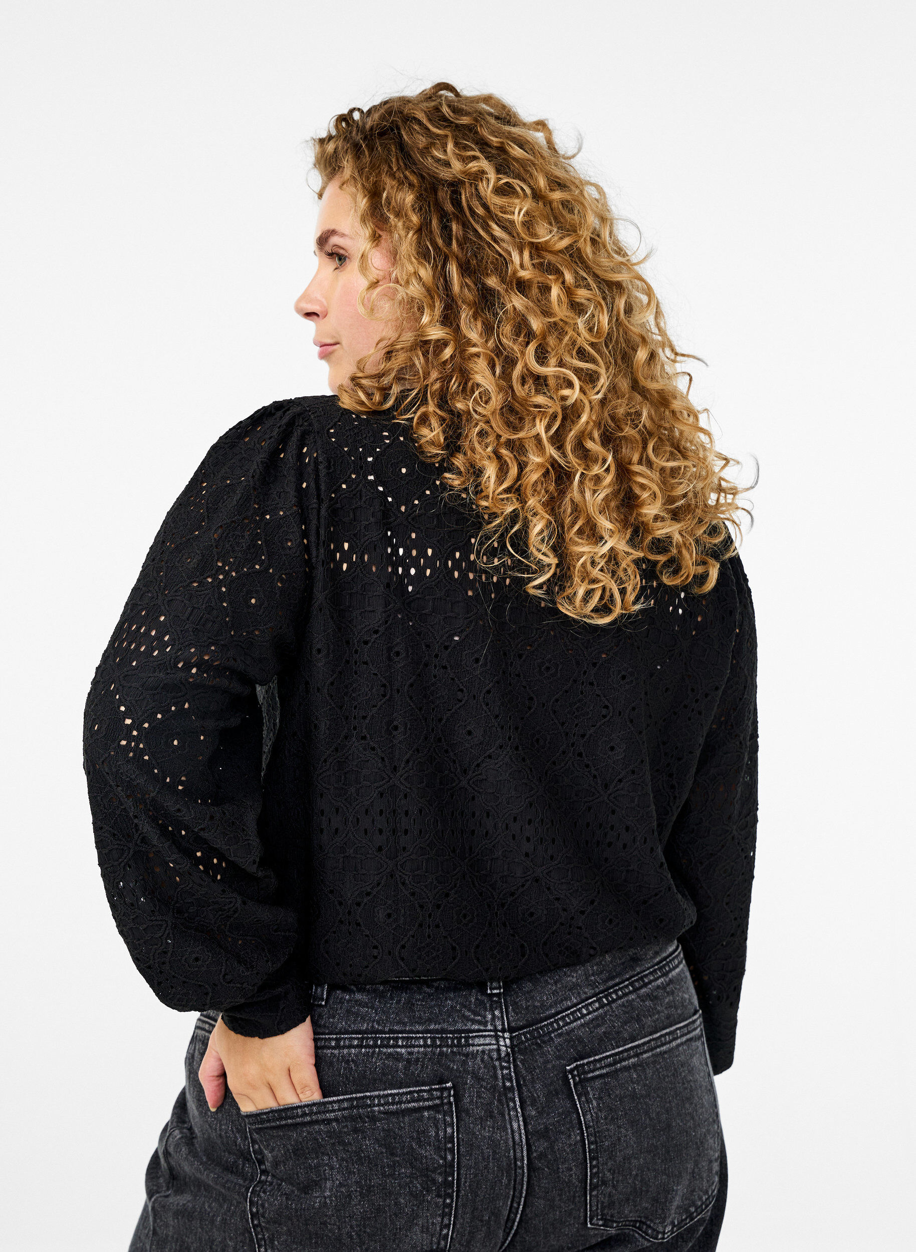Zizzifashion Long-sleeved blouse with an openwork pattern, Black, Model image number 2