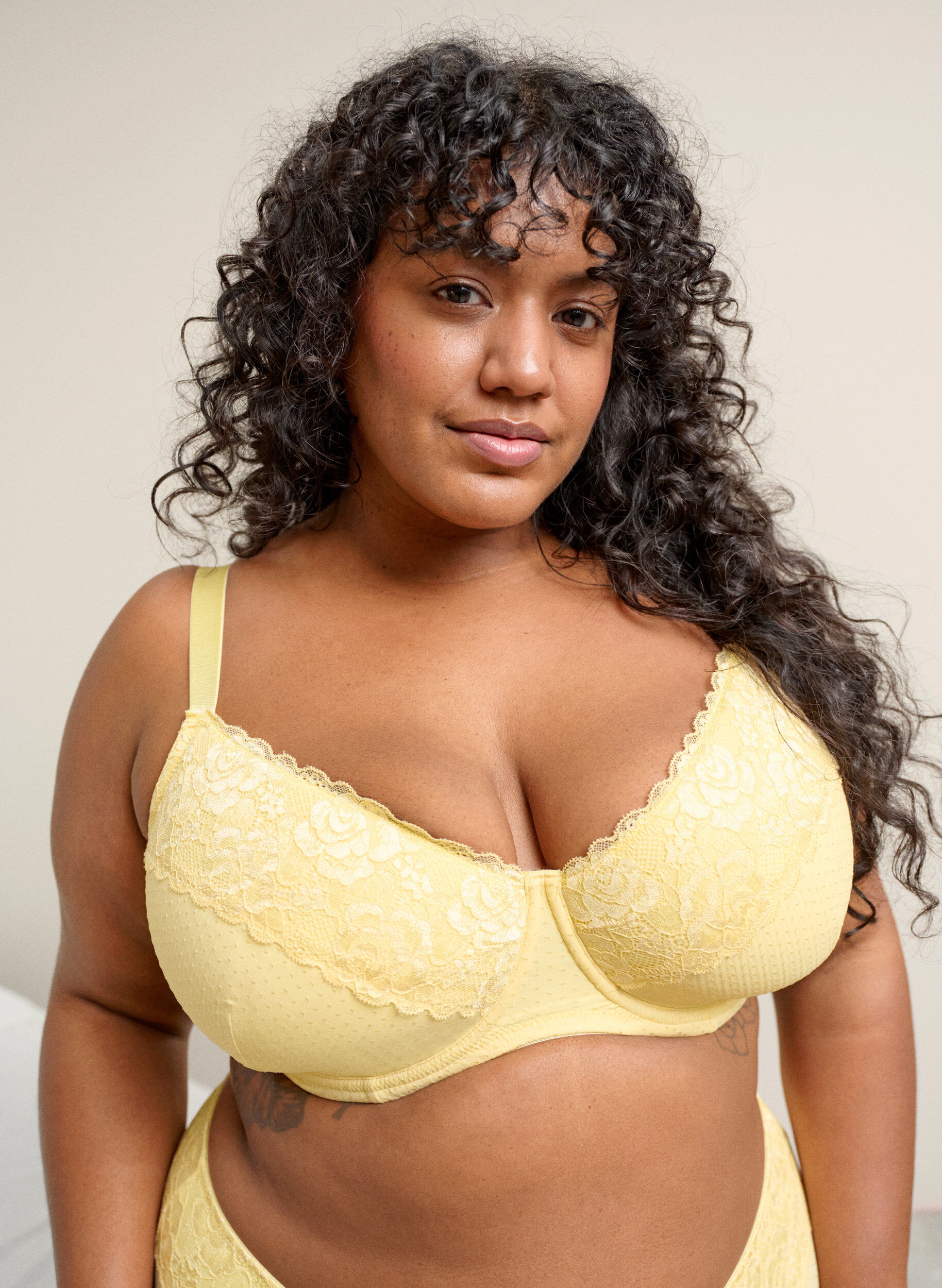 Zizzifashion Padded bra with lace and dobby texture, Yellow, Image image number 0