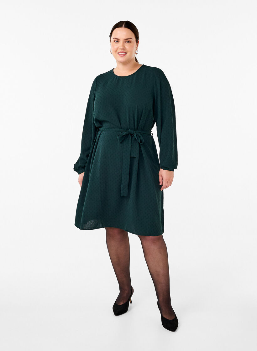 Short textured dress with a tie belt, Scarab, Model image number 2