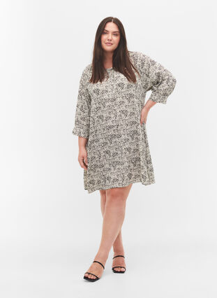 Floral tunic in viscose, Off White Ditsy, Model image number 2
