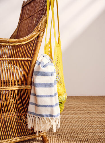 Striped hammam towel with fringes, Regatta Comb, Image image number 0