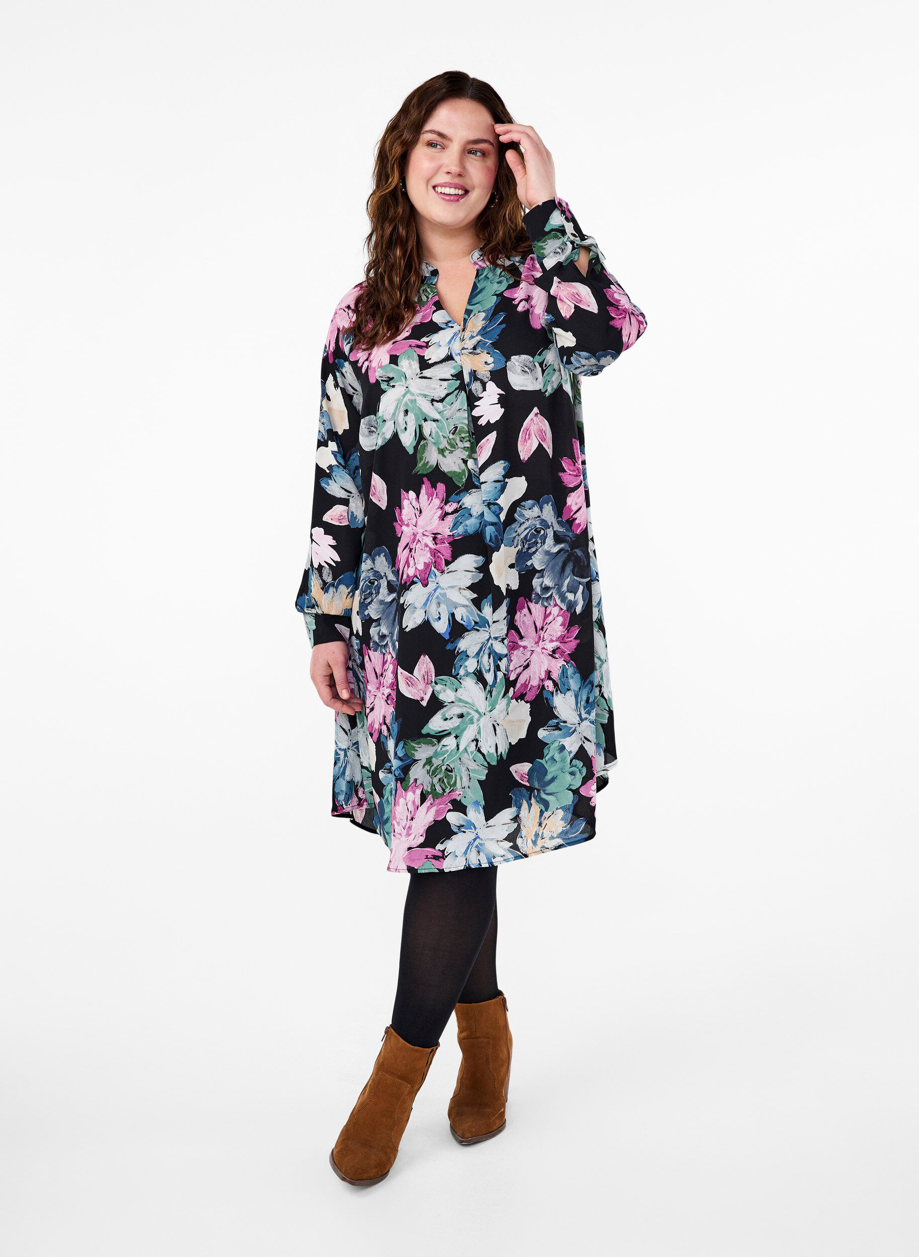 Zizzifashion Long-sleeved dress with floral print, Rose Flower AOP, Model image number 2