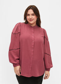 Shirt blouse with crochet details, Dry Rose, Model