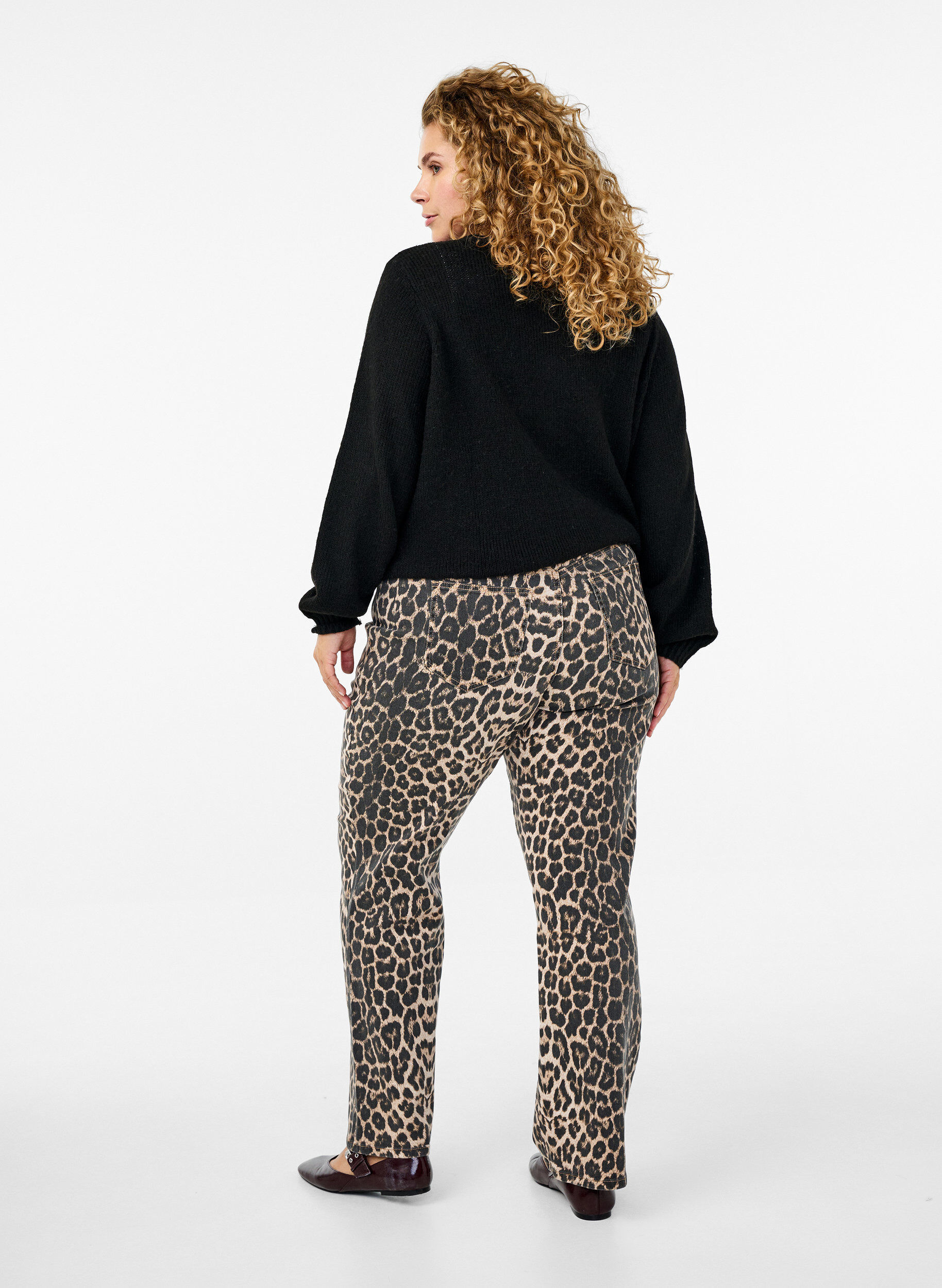 Zizzifashion Regular fit jeans with leopard print, Brown, Model image number 1