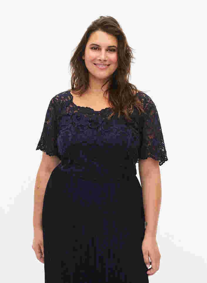 Short-sleeved maxi dress with pleats and lace, Night Sky, Model image number 2
