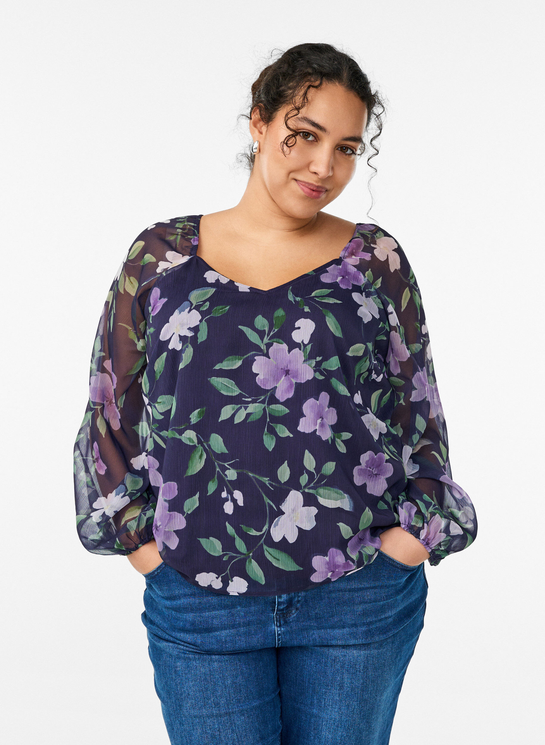 Chiffon blouse with floral print and long sleeves, Blue, Model