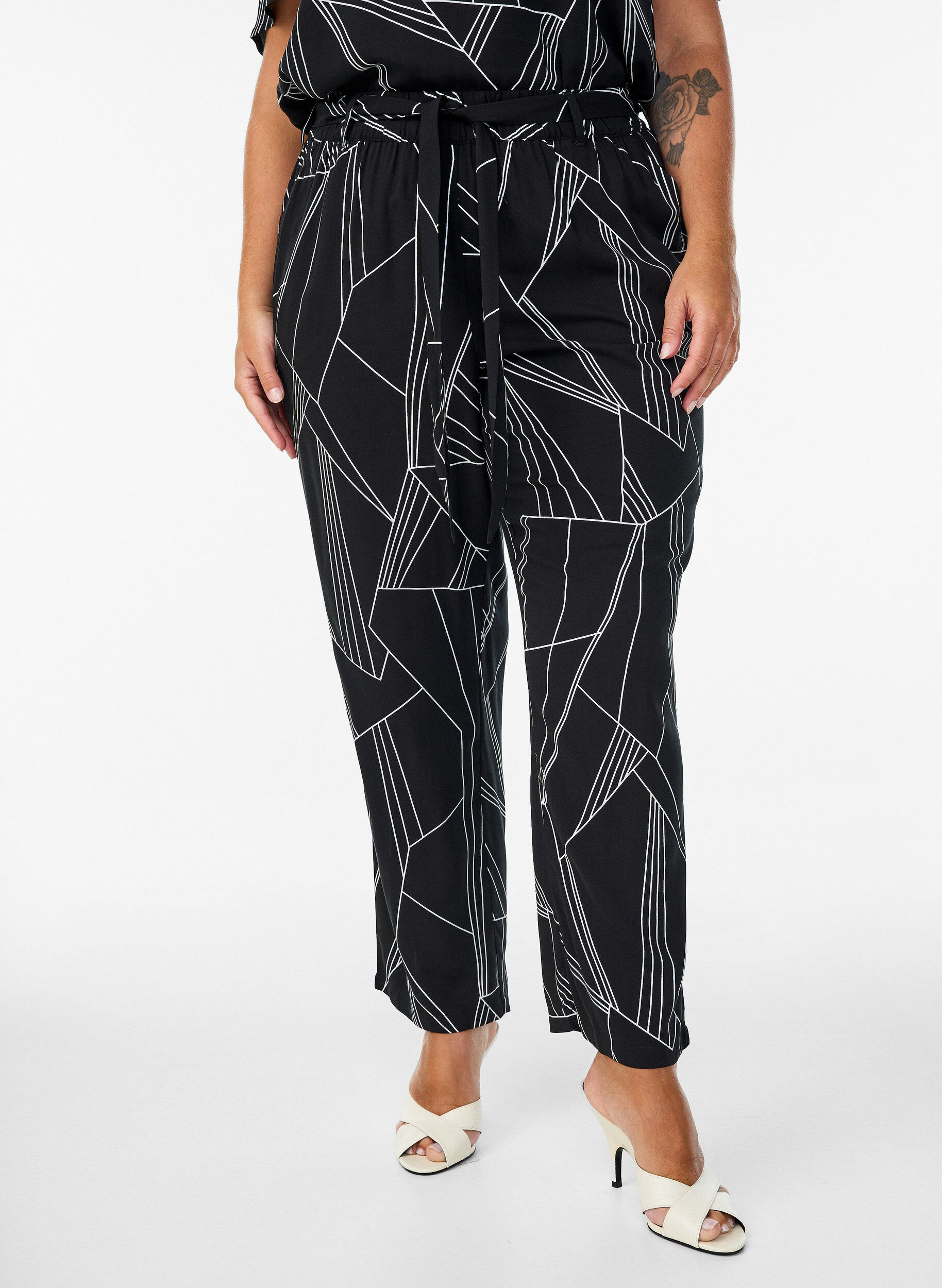 ZizzifashionHigh-waisted viscose trousers, Black, Model image number 2