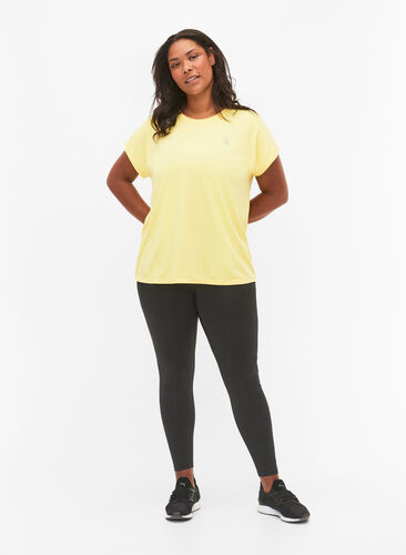 Short sleeved workout t-shirt, Lemon Meringue, Model image number 2