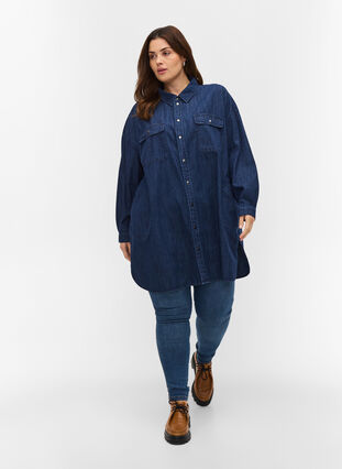 Oversized denim shirt in cotton, Dark blue denim, Model image number 2