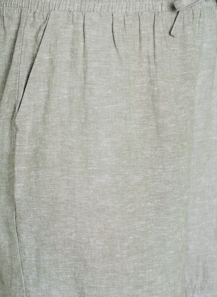 Loose shorts in linen and viscose, Green, Packshot image number 2