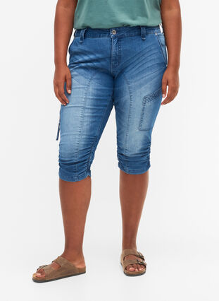 Slim fit capri jeans with pockets, Light blue denim, Model image number 3
