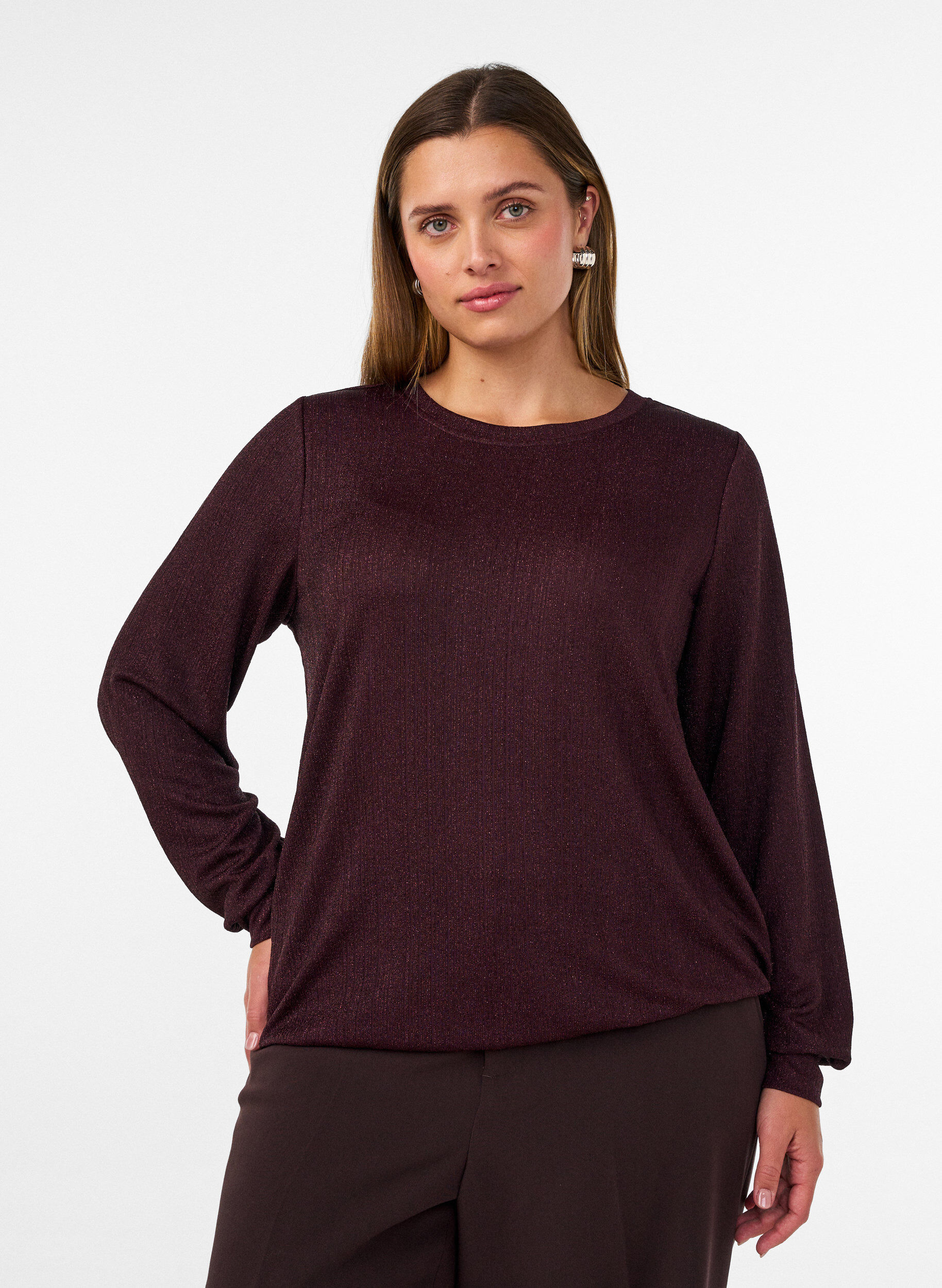 Blouse with vertical texture and glitter thread, Red, Model