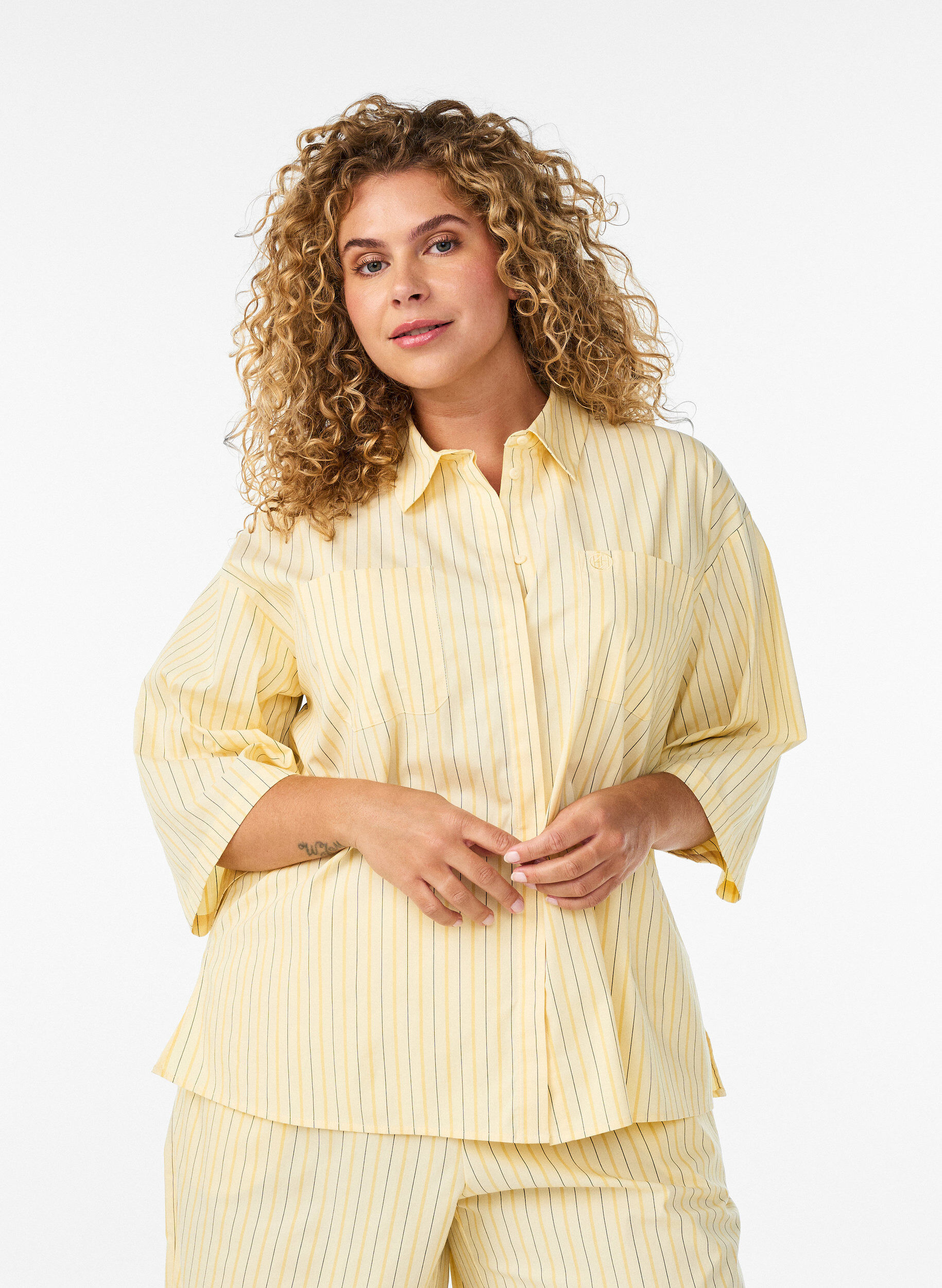 Striped blouse in a loose fit, Yellow, Model