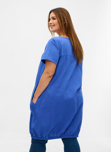 Short-sleeved cotton dress, Dazzling Blue, Model image number 1