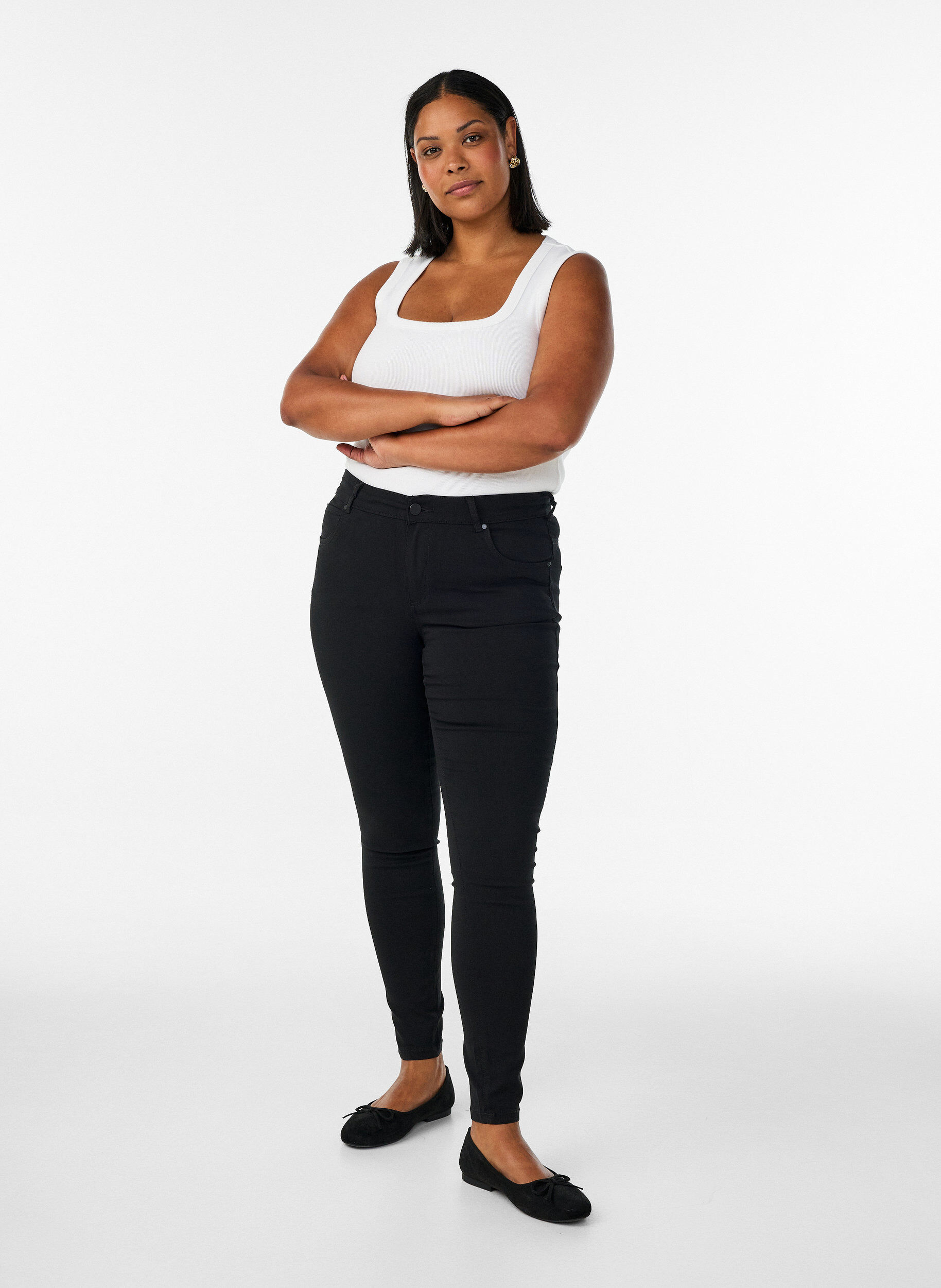 Slim fit trousers with pockets, Black, Model