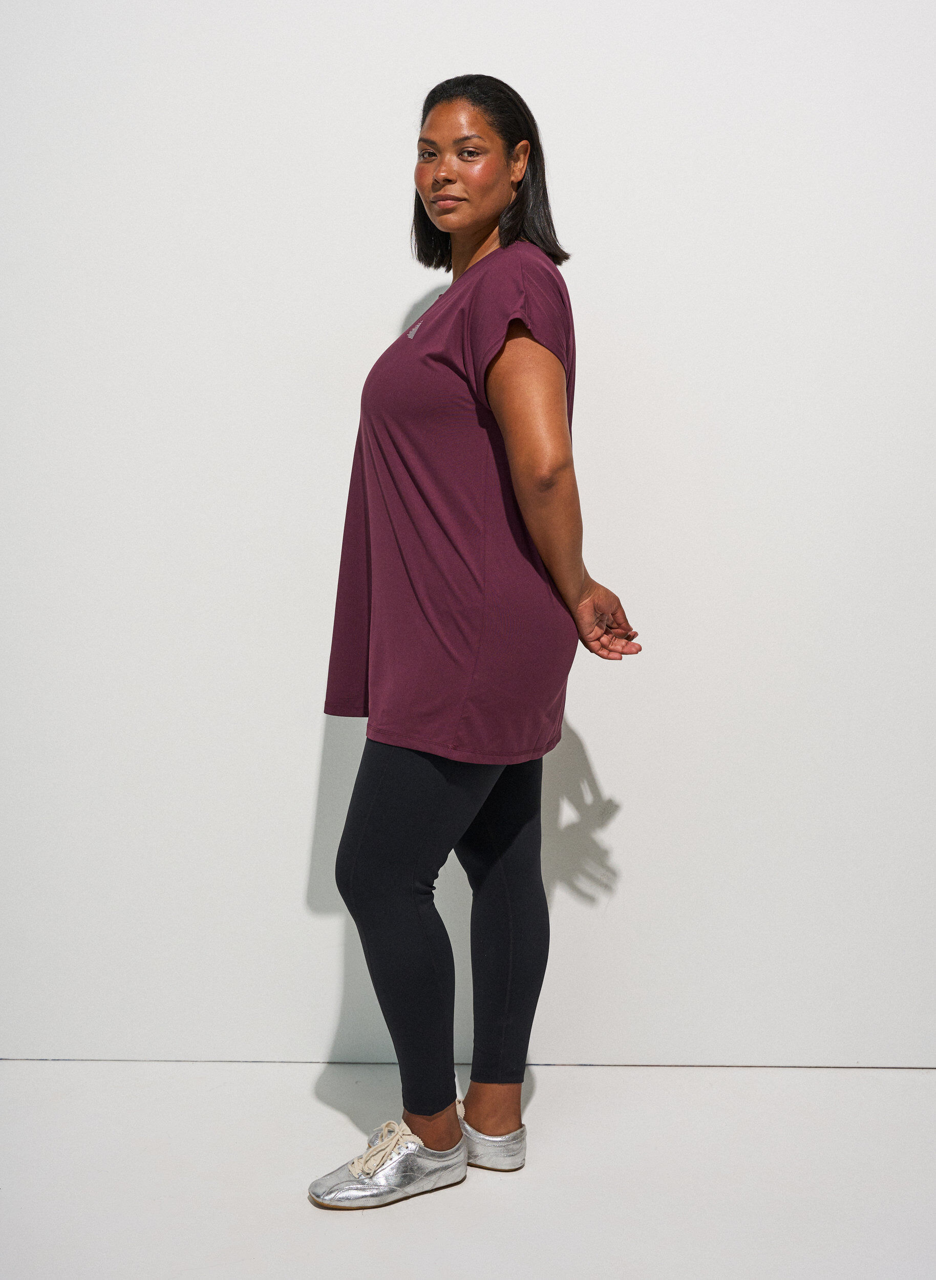 ZizzifashionLong workout T-shirt, Red, Model image number 3