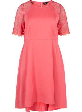 Midi dress with short lace sleeves