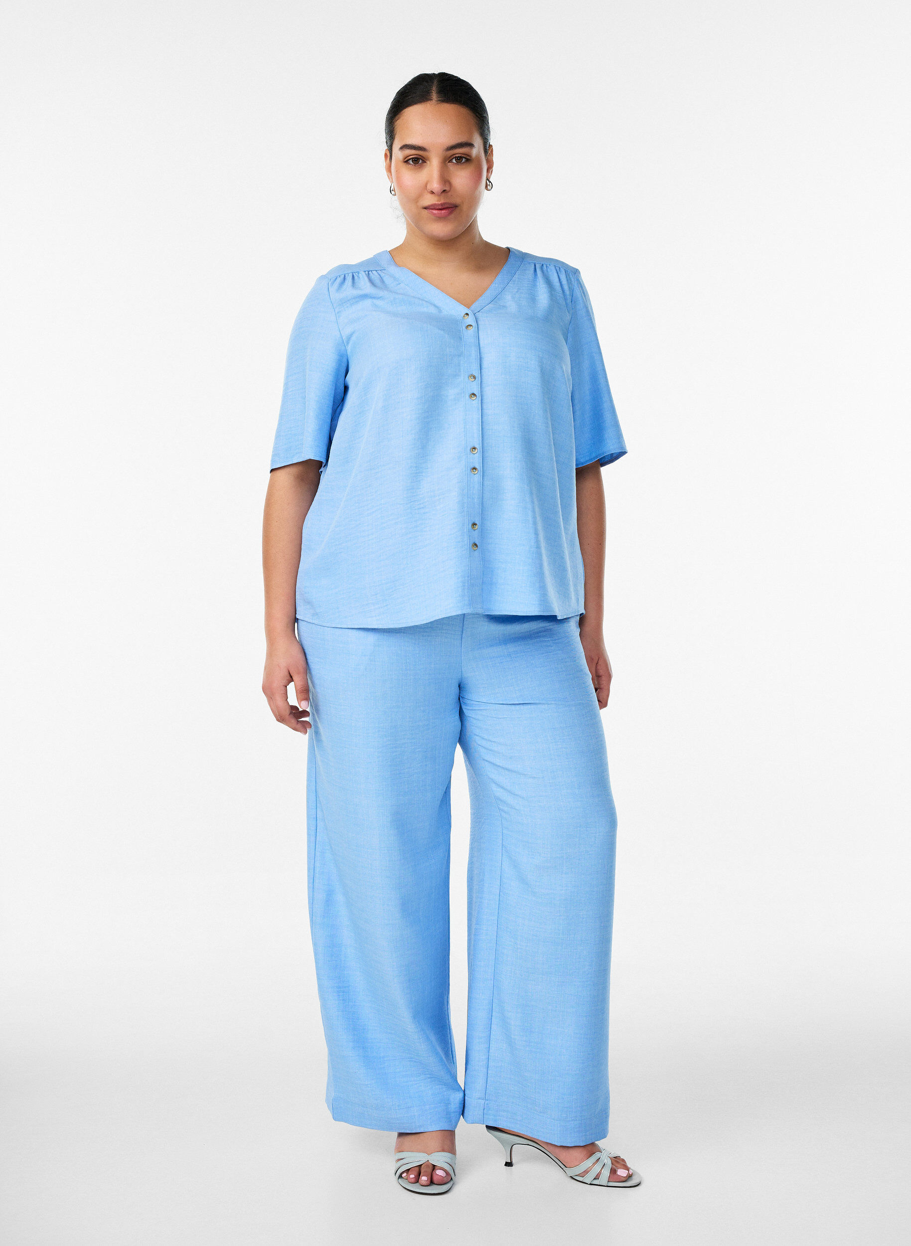 ZizzifashionLoose trousers with elasticated waistband and pockets, Light Blue, Model image number 0