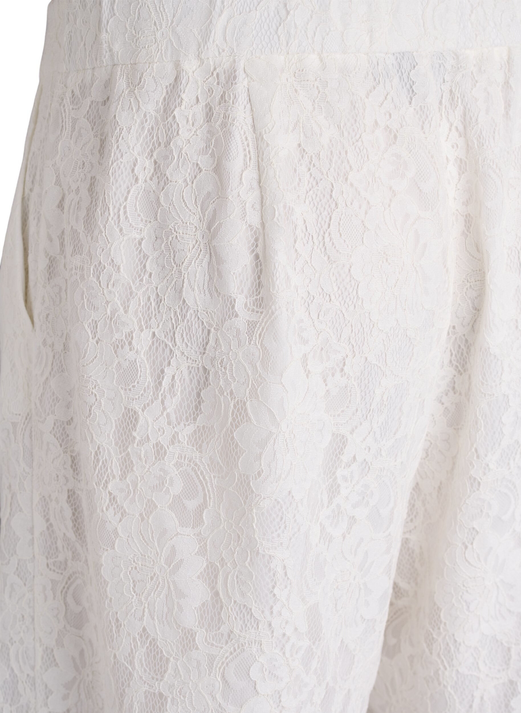 Zizzifashion High-waisted lace Bermuda shorts, Vanilla, Packshot image number 3