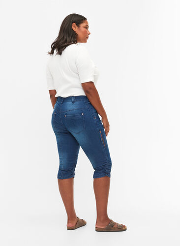 Slim fit capri jeans with pockets, Dark blue denim, Model image number 2