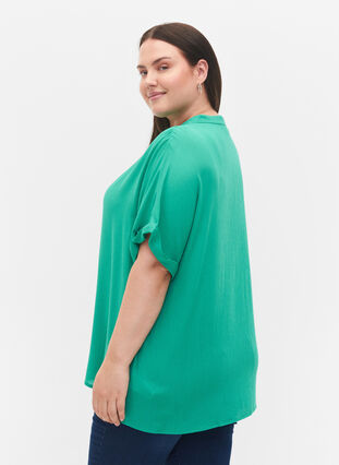 Short-sleeved viscose shirt with v-neck, Holly Green, Model image number 1