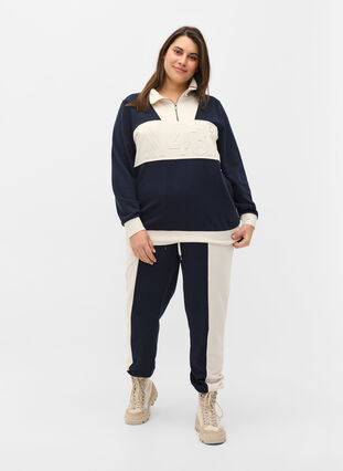 Colour-block sweatpants, Night Sky/Off White, Model image number 0