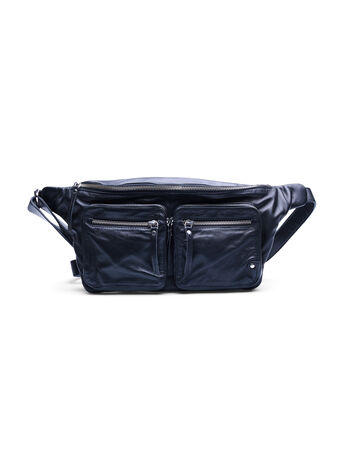 Belt bag in leather