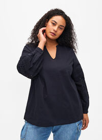 Long sleeve blouse with decorative details, Black, Model