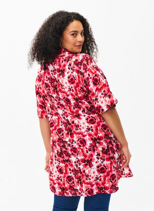 Long shirt with all-over print, Pink AOP Flower, Model image number 1