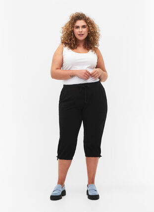 Cotton Capri trousers , Black, Model image number 0
