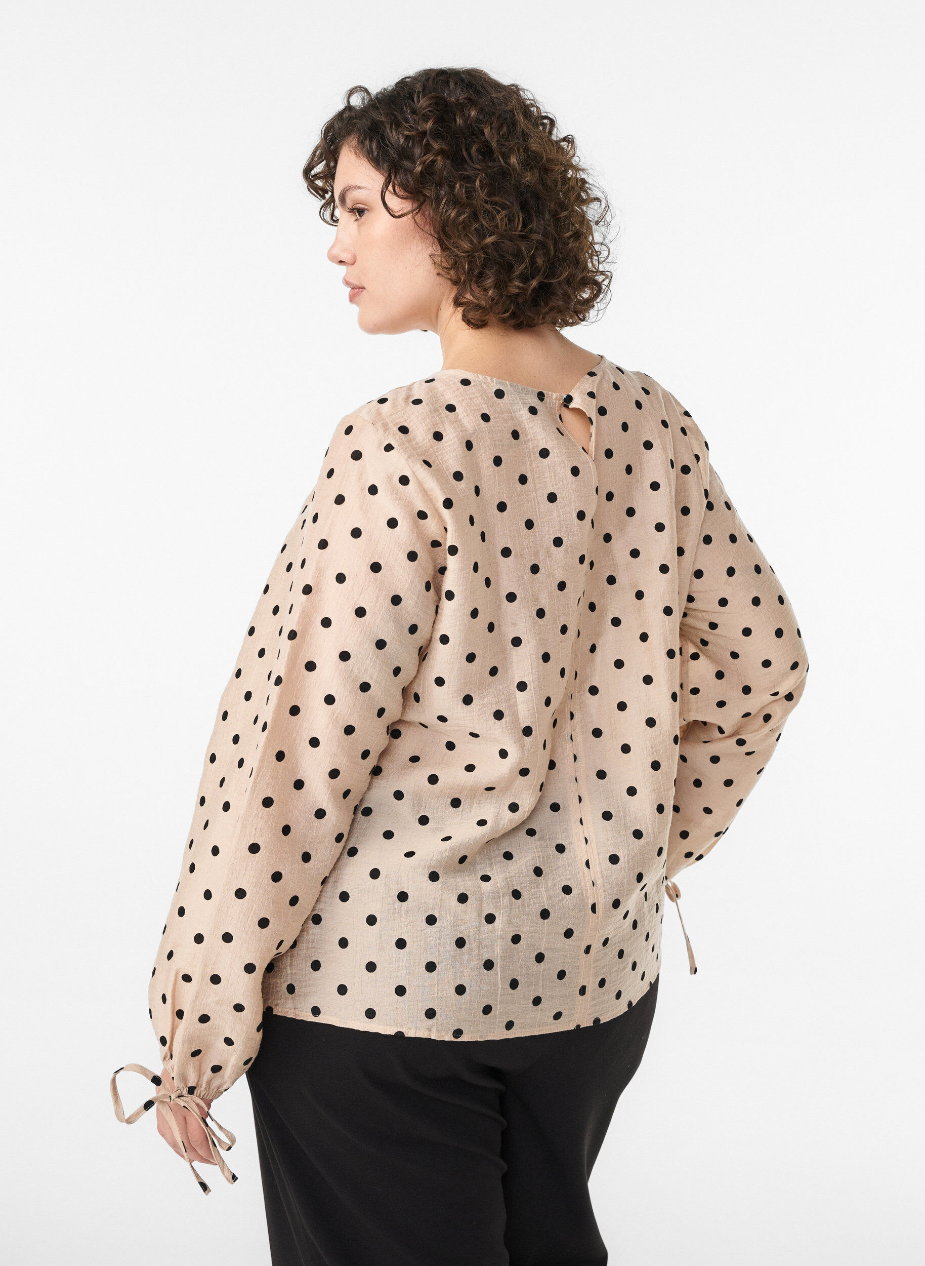 Zizzifashion Blouse with dots and tie details, Beige, Model image number 2
